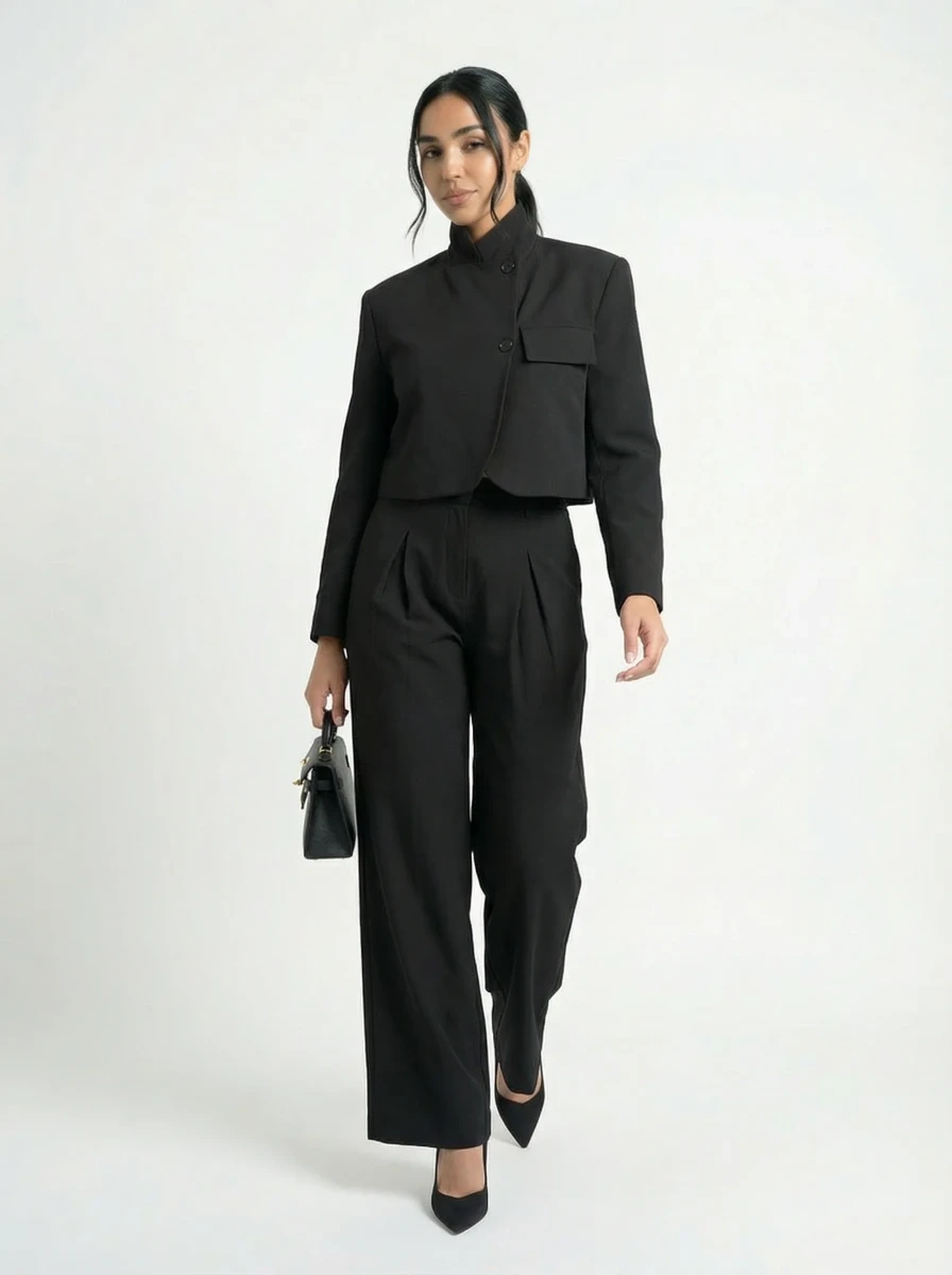 طقم مميز أسود