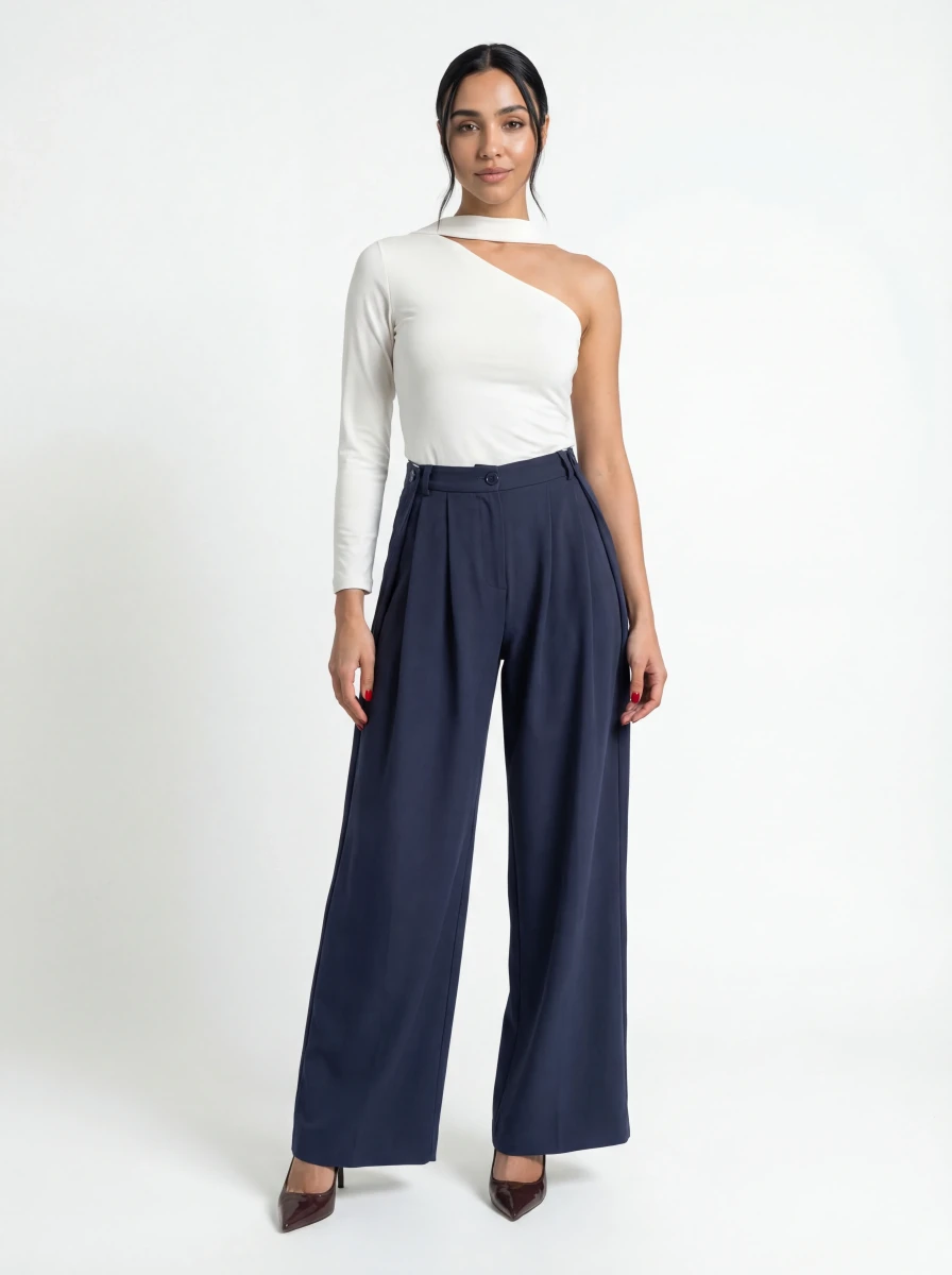 بنطال كحلي واسع