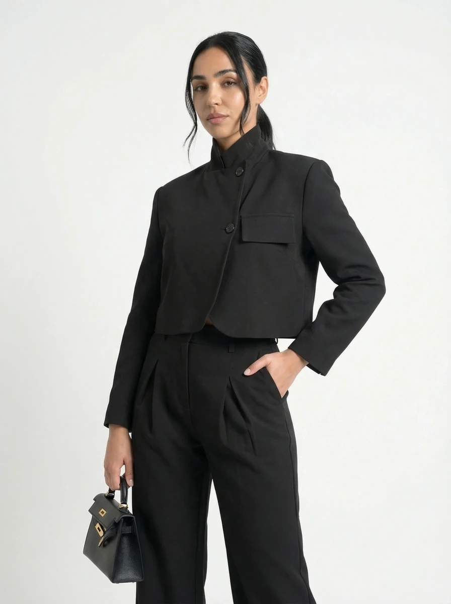 طقم مميز أسود