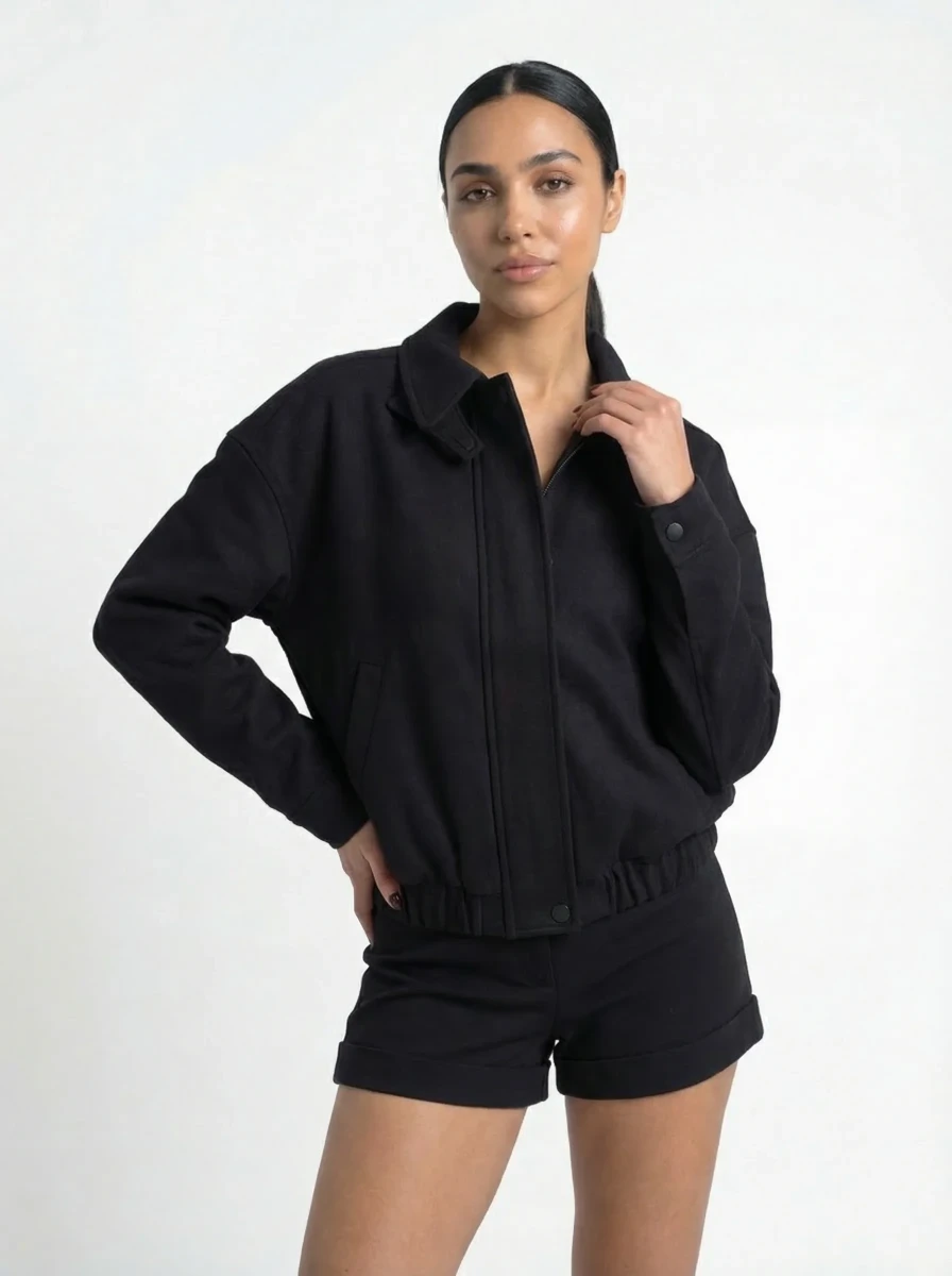 شورت أسود كلاسيك